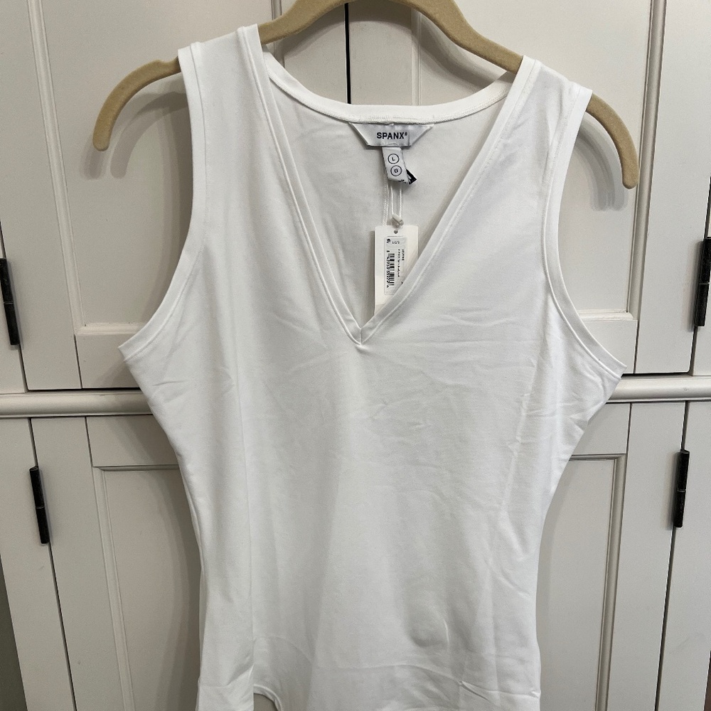 Ladies White Spanx V-Neck Bodysuit NWT